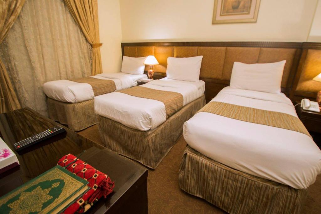 Suasana Kamar Hotel Anwar Al Zahra